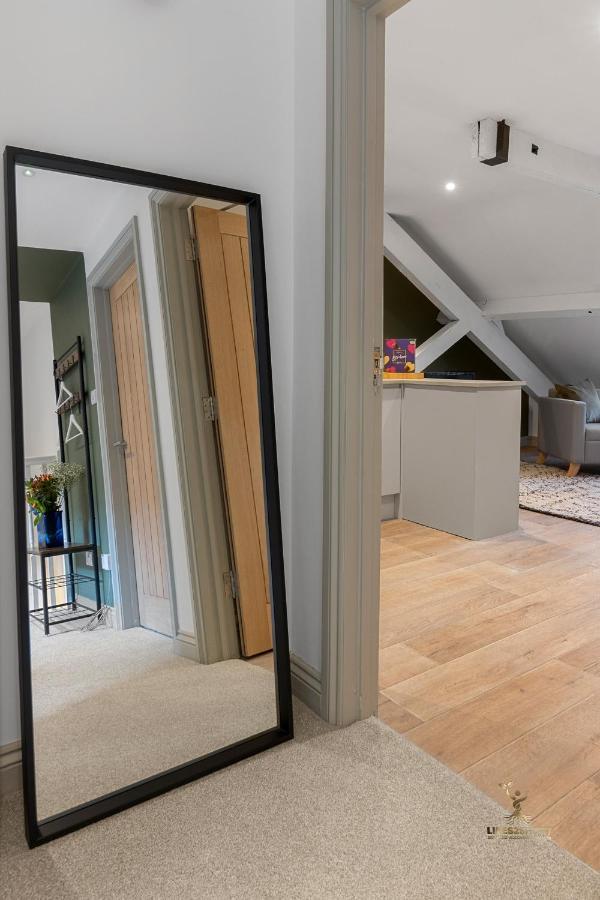 Luxe Courtyard Apartment For 4 Near Exeter City Centre Екстериор снимка