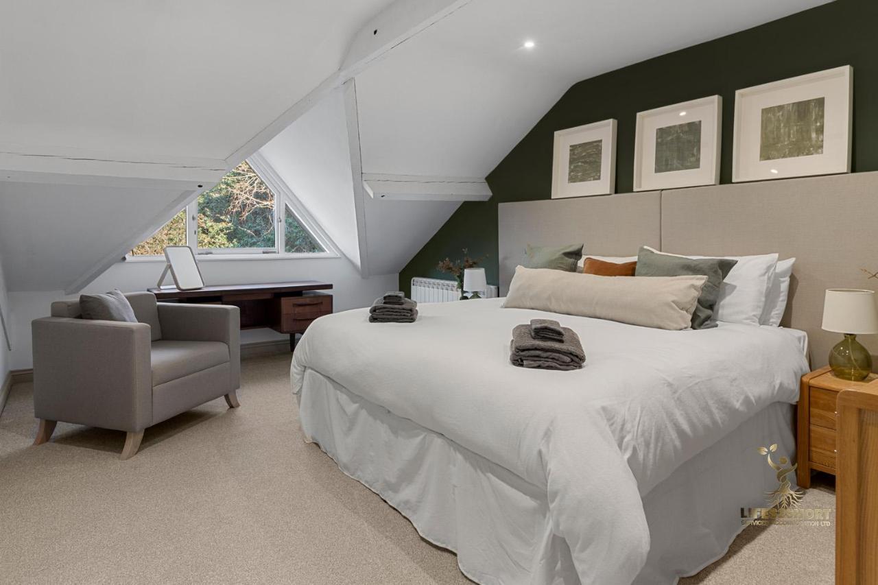 Luxe Courtyard Apartment For 4 Near Exeter City Centre Екстериор снимка