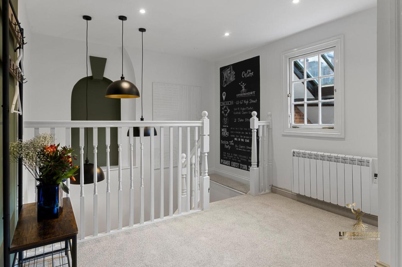 Luxe Courtyard Apartment For 4 Near Exeter City Centre Екстериор снимка