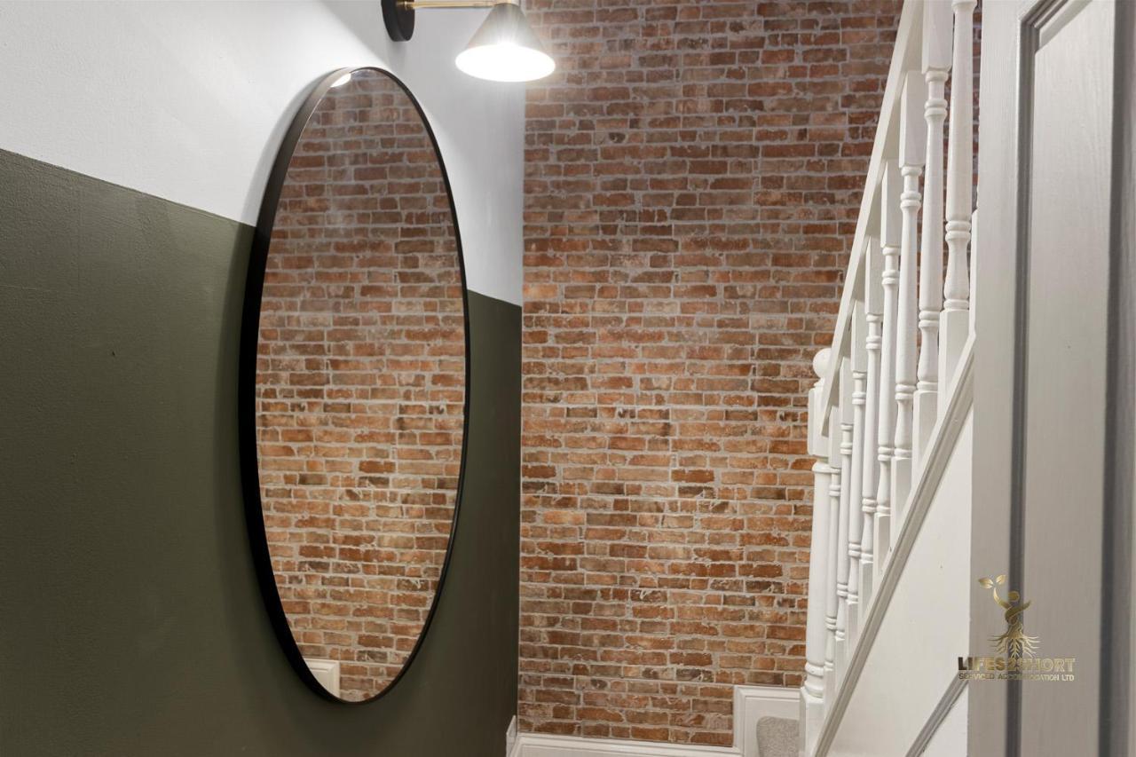 Luxe Courtyard Apartment For 4 Near Exeter City Centre Екстериор снимка